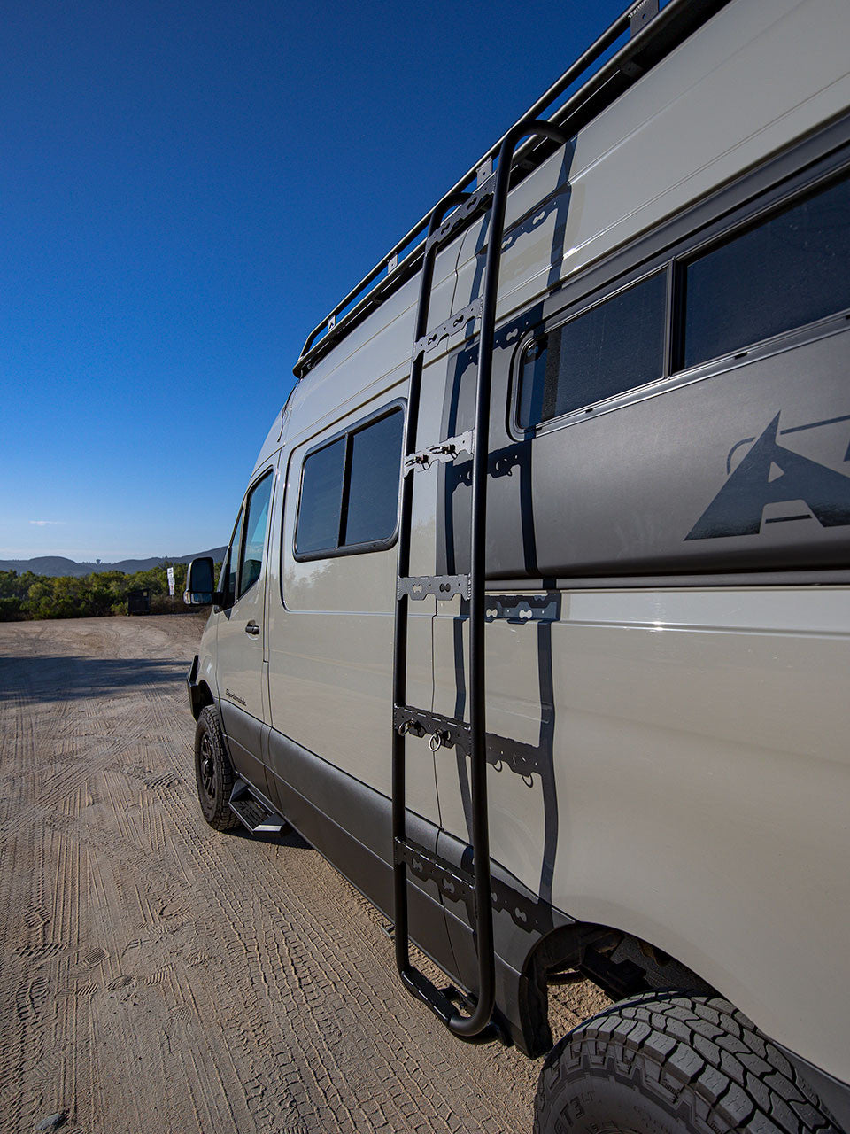 Legacy Side Ladder – Sprinter